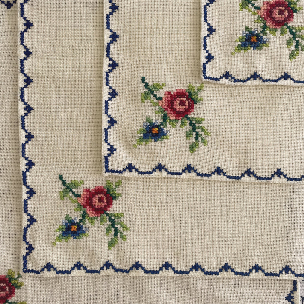 Set of 4 Rose Embroidered Napkins